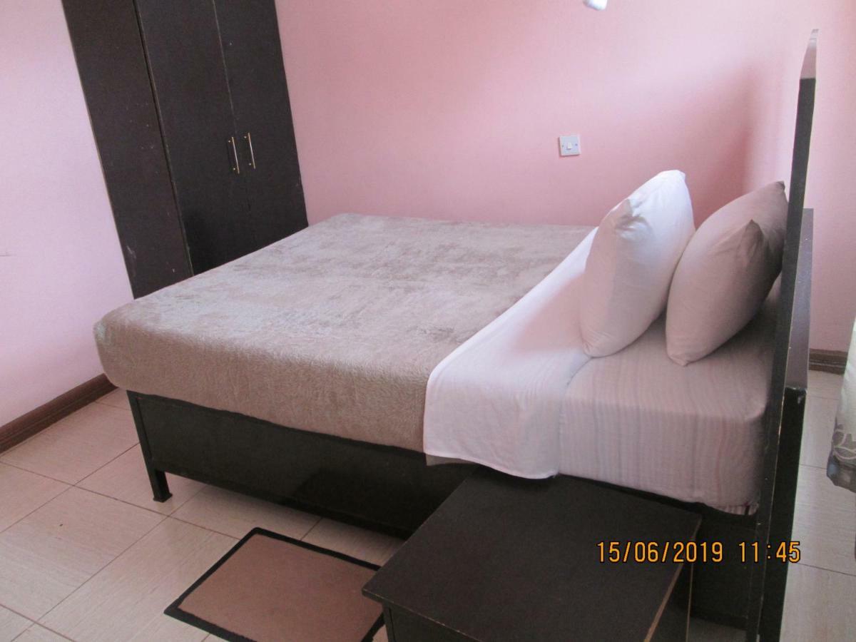Bluegum Avenue Lodge Zomba Buitenkant foto